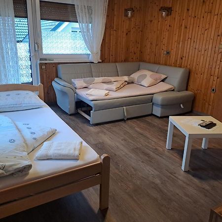 Kiara Rooms Jesenice Zewnętrze zdjęcie